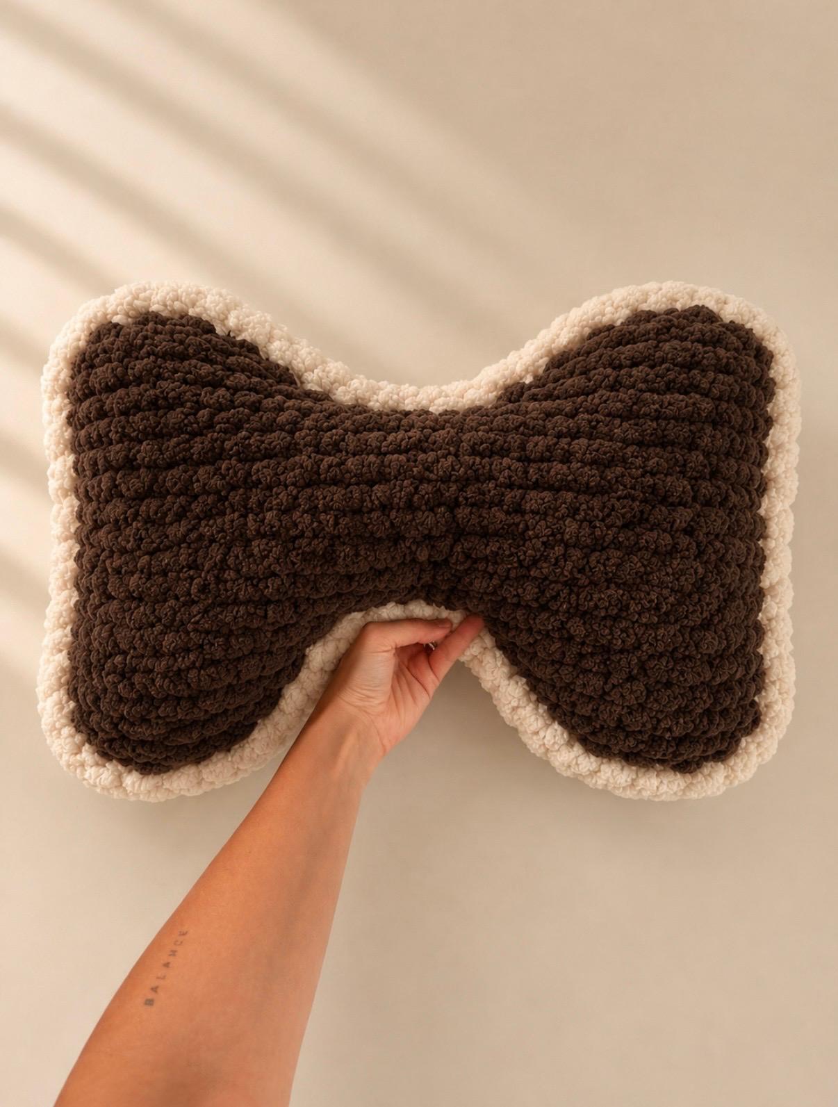 POOT. | Fluffy botkussen - handgemaakt